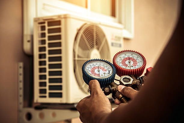 Professional Ac Installation technician working in South Lancaster, MA